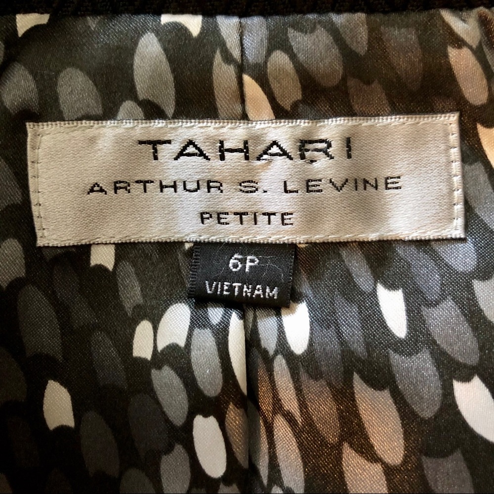 Tahari Fitted Notched Collar Black Textured Jacket - Picture 7 of 7